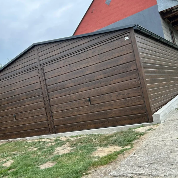 Garaż blaszany 6x5.8 Ciemny Orzech